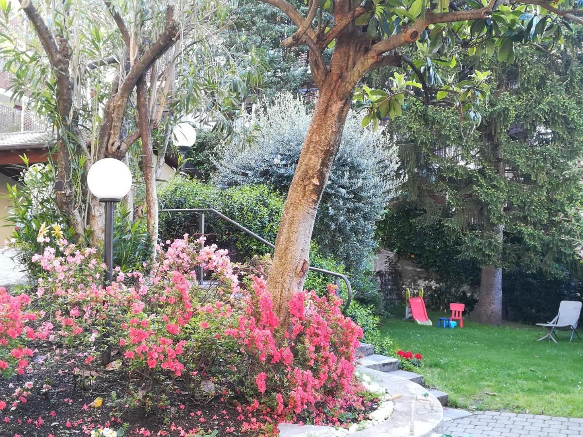 Hotel Quarcino Como Exterior photo